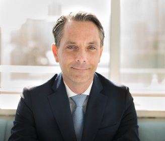 Emanuel Åkerlind, Director PMO & Invoice