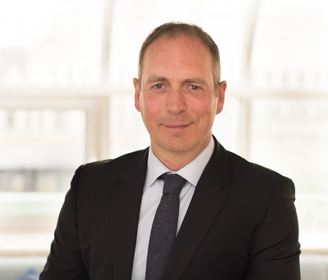 Alexander Kotsinas, Director Finance